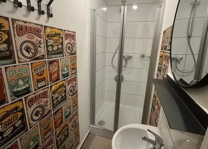 Gaestezimmer Tokyo Im Werkmotel